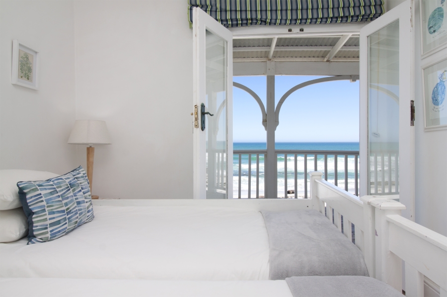 5 Bedroom Property for Sale in Misty Cliffs Western Cape